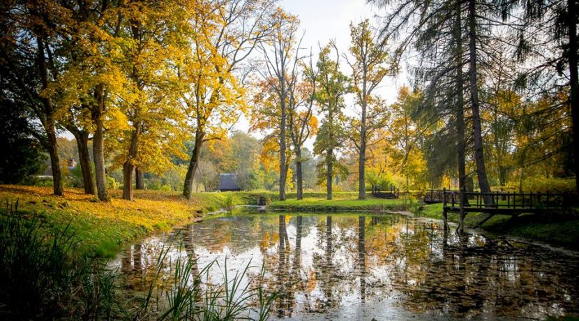 PARK DES LANDGUTS JEZUPOVA (JUZEFOVA) UND SPAZIERWEG VON MARIA