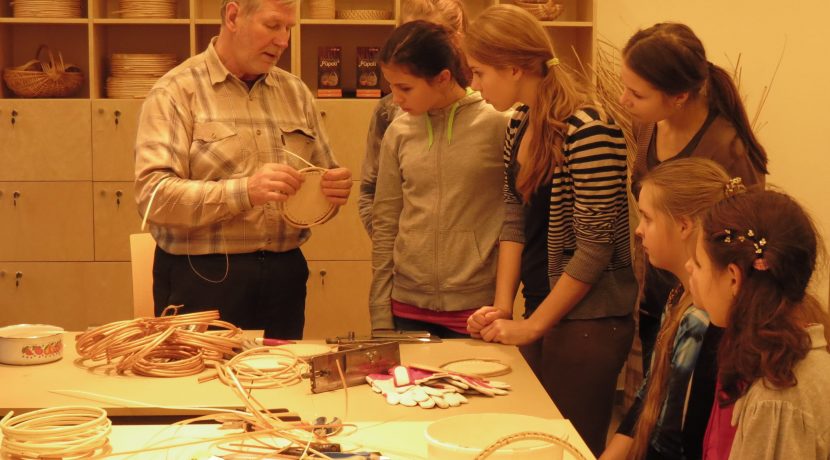 HEIMATSMUSEUM UND NATURINFORMATIONSZENTRUM NAUJENE