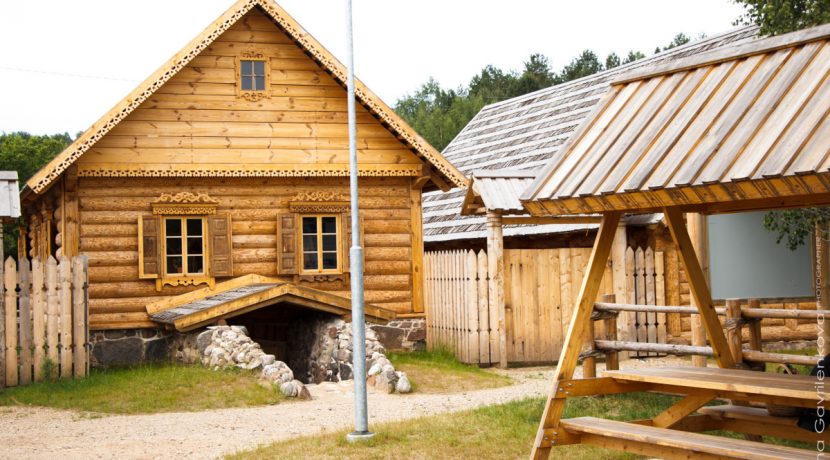 Slutiski Village and Old Believers’ Rural Courtyard