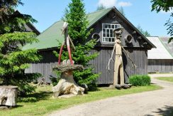 PRIVATSAMMLUNG DER ALTERTÜMER AUF DEM BAUERNHOF „EGLES“