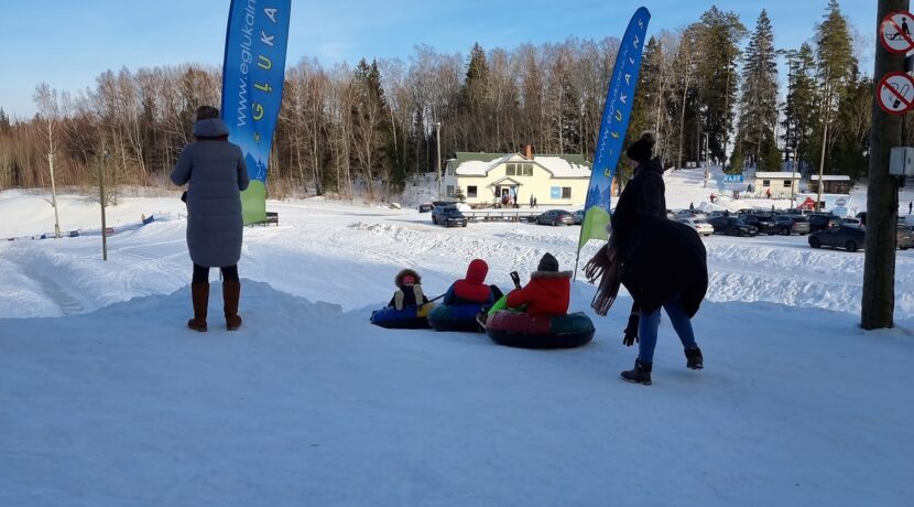 BAZA NARCIARSKA „EGĻUKALNS”