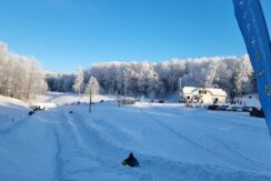 BAZA NARCIARSKA „EGĻUKALNS”