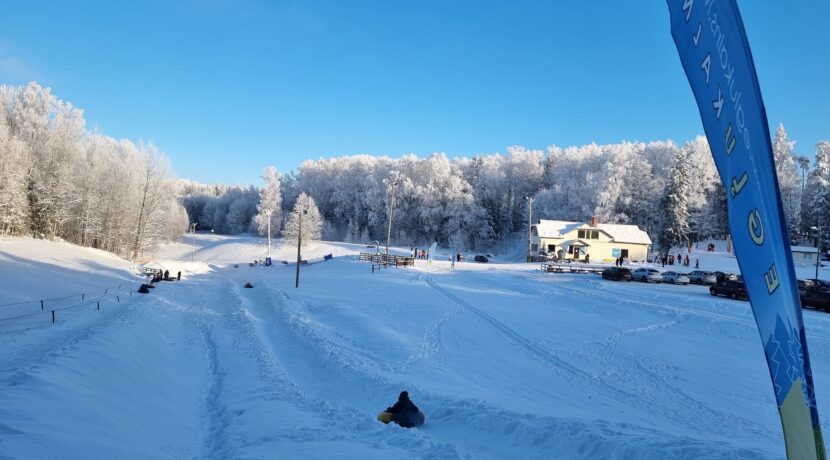 BAZA NARCIARSKA „EGĻUKALNS”