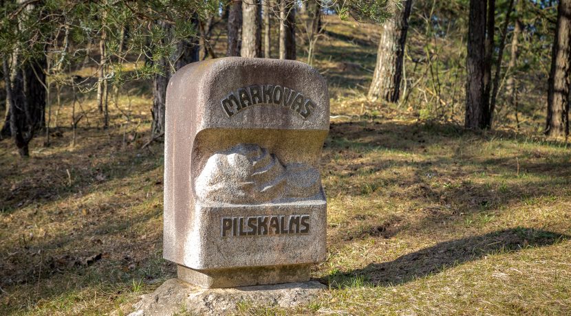 SCHLOSSBERG MARKOVA UND WANDERWEG