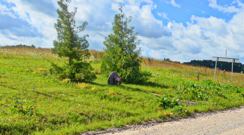 Piemiņas vieta genocīda upuriem – nošautajiem Višķu un Dagdas ebrejiem