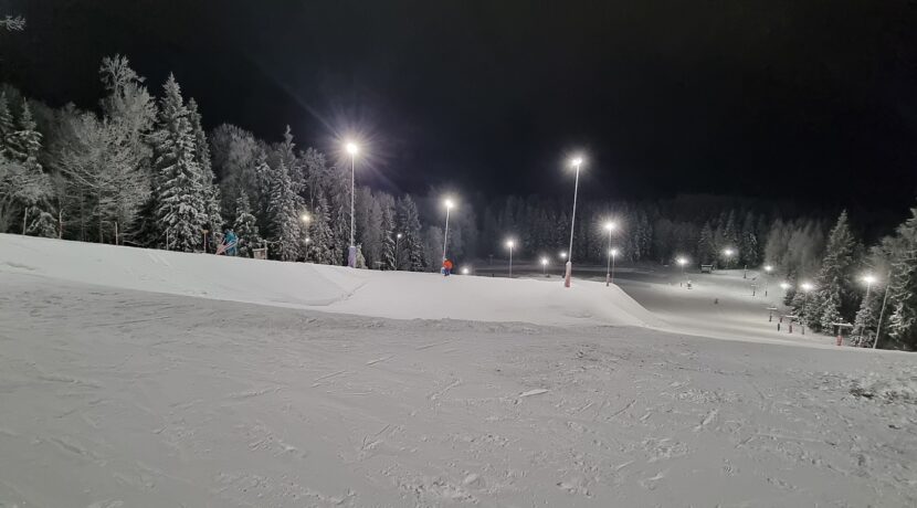 BAZA NARCIARSKA „EGĻUKALNS”
