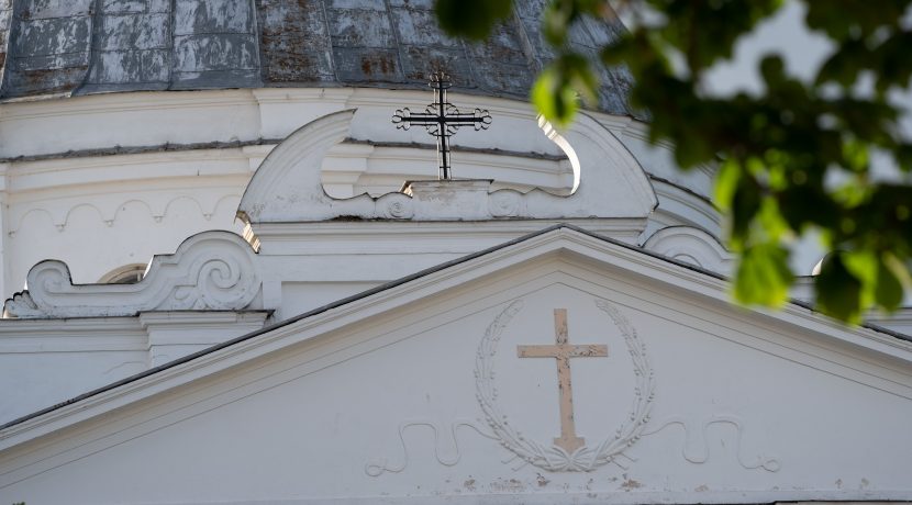 Römisch-katholische Kirche des Heiligen Peter in Ketten