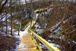 WANDERWEG DES SCHLOSSES DINABURGA