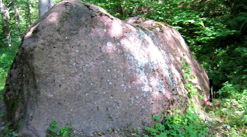 Saliena Boulder