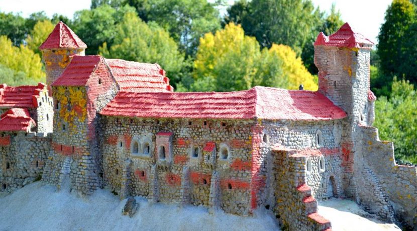 Ruins of the Dinaburg Castle and Castle Model