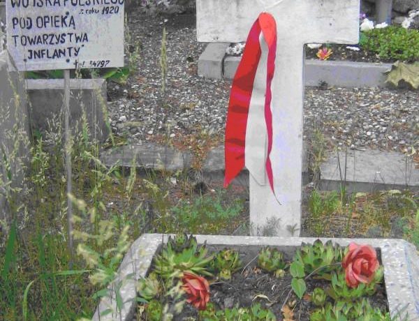 Graves of soldiers of Polish army fallen in Latvian fight for freedom at Daugavpils Catholic cemetery