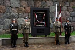 Pomnik hrabiego Leona Platera i bohaterów Powstania Styczniowego w Twierdzy Dyneburg