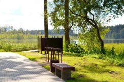 Well-equipped recreation place and beach on the Lake Medumi