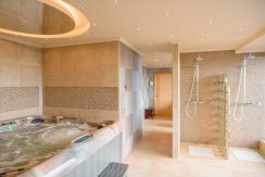 Sauna und Jacuzzi im Hotel „Park Hotel Latgola“