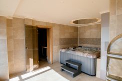 Sauna und Jacuzzi im Hotel „Park Hotel Latgola“