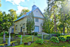 RÖMISCH-KATHOLISCHE KIRCHE DES HEILIGEN VON JURA IN AMBEĻI