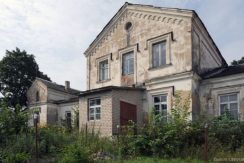 Brunenes (Brunu) Manor Buildings