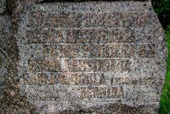 Rakstnieka un ornitologa Kārļa Griguļa piemiņas akmens