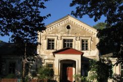 Brunenes (Brunu) Manor Buildings