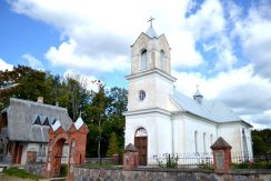 RÖMISCH-KATHOLISCHE KIRCHE DES HEILIGES KREUZ IN JAUNBORNE