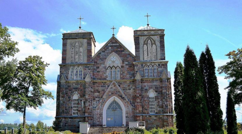 RÖMISCH-KATHOLISCHE KIRCHE DES HEILIGE PETER UND PAUL IN JEZUPOVA (JEZUFOVA)