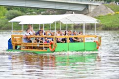 Ausfahrt mit dem Floß „Sola“ oder mit dem Boot „Dina“