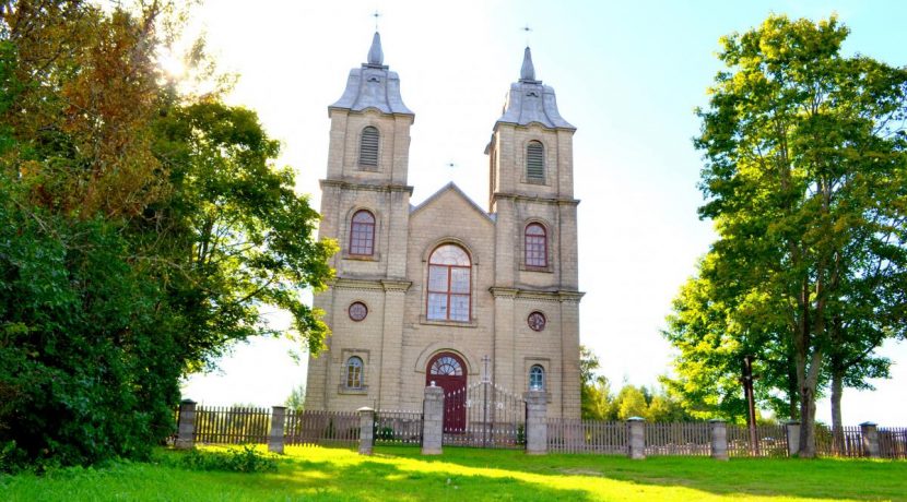 Spruktu Sv. Antona Romas katoļu draudzes baznīca