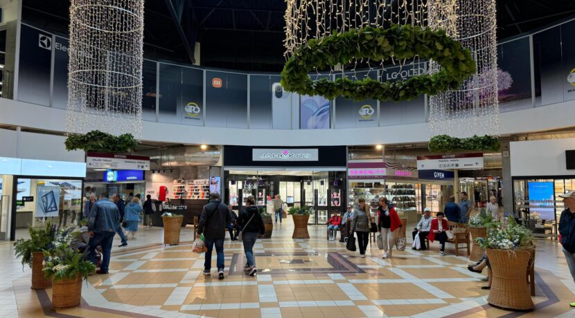 Prekybos ir pramogų centras „DITTON“