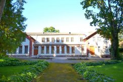 Vabole Manor Buildings