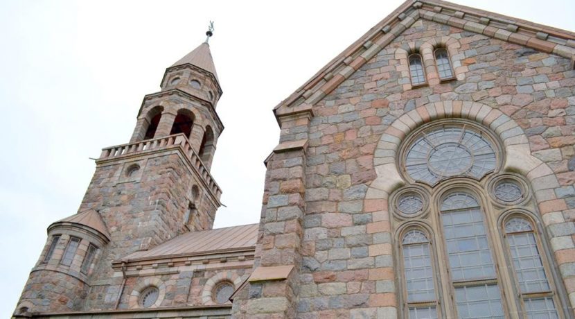 RÖMISCH-KATHOLISCHE KIRCHE ST. JOHANN DER TÄUFER IN VIŠĶI