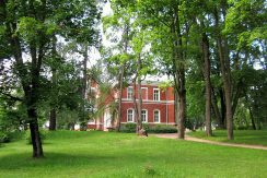 Vecsaliena (Chervonka) Manor Castle