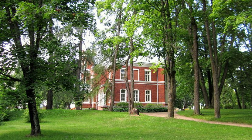 Vecsaliena (Chervonka) Manor Castle