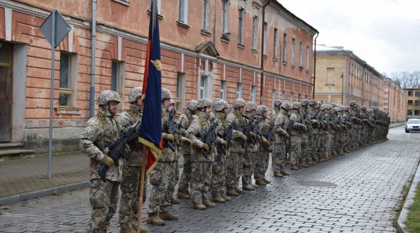 Открытие восстановленного памятника воинам Латвийской армии