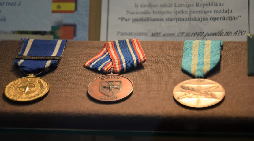 Ausstellung „Mani Latvijas stāsti“ in der Medizinschule Daugavpils