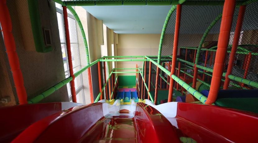 “ROXY” CHILDREN’S ENTERTAINMENT CENTRE