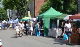 DAUGAVPILĪ SĀKA DARBOTIES PILSĒTAS SVĒTKU TIRDZIŅŠ