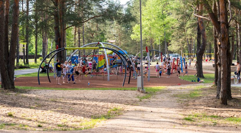 Centralna plaża jeziora Stropu