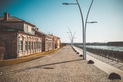 Bruģu ielas promenāde Daugavas labajā krastā