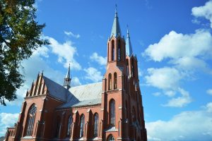 Daugavpils novada dievnamu apmeklēšanas ierobežojumi Lieldienās
