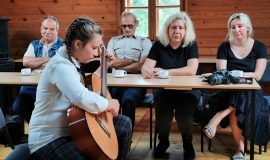 FOTOGRĀFI PALĪDZĒS ATRAKTĪVI IEPAZĪT JĀŅA RAIŅA DZĪVI UN DAIĻRADI