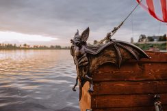 Boat trips on Daugava River with a “Sikspārnis” boat