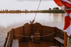 Boat trips on Daugava River with a “Sikspārnis” boat