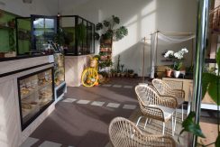 Family mini café-bakery “Nekomimi”