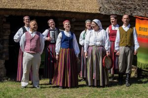 Daugavpils novada folkloras kopu sadziedāšanās „Ai, gaļdeņi, ai gaļdeņi…”.