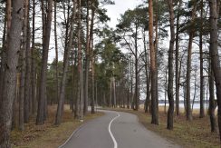 Lielais Stropu Lake Promenade