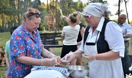 PASTAIGA PA VASARAS SAULGRIEŽU UGUNSKURU TAKU