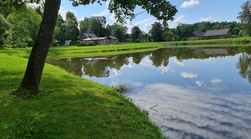 Bebrene Manor Complex