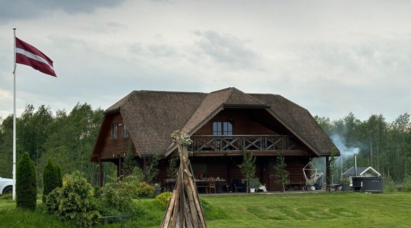 Viesu māja „Grāvīši”