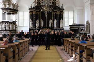 VIETAS SAKŅU DZIEDINĀŠANA. MUZIKĀLA PASTAIGA PA SUBATI