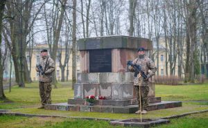 Daugavpilī svin Lāčplēša dienu (FOTO)